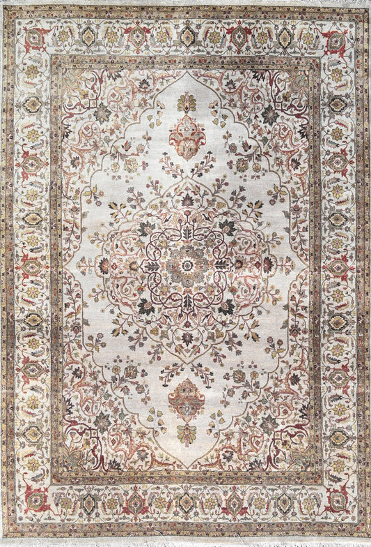 Majestic Ivory Medallion (V-38)